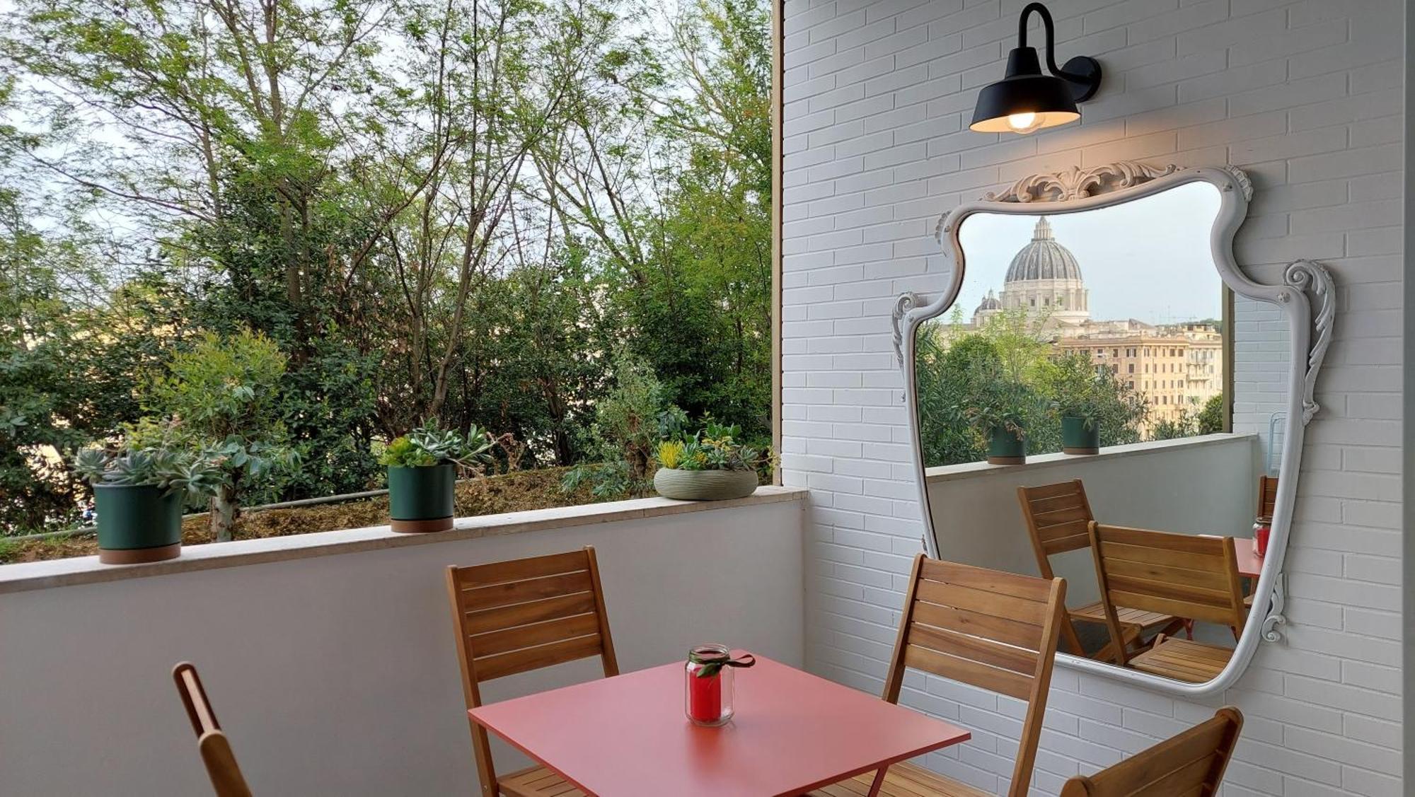 Delmirani's Book - Vatican View Apartamento